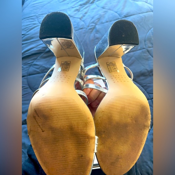 White House Black Market - Picture 5 of 7